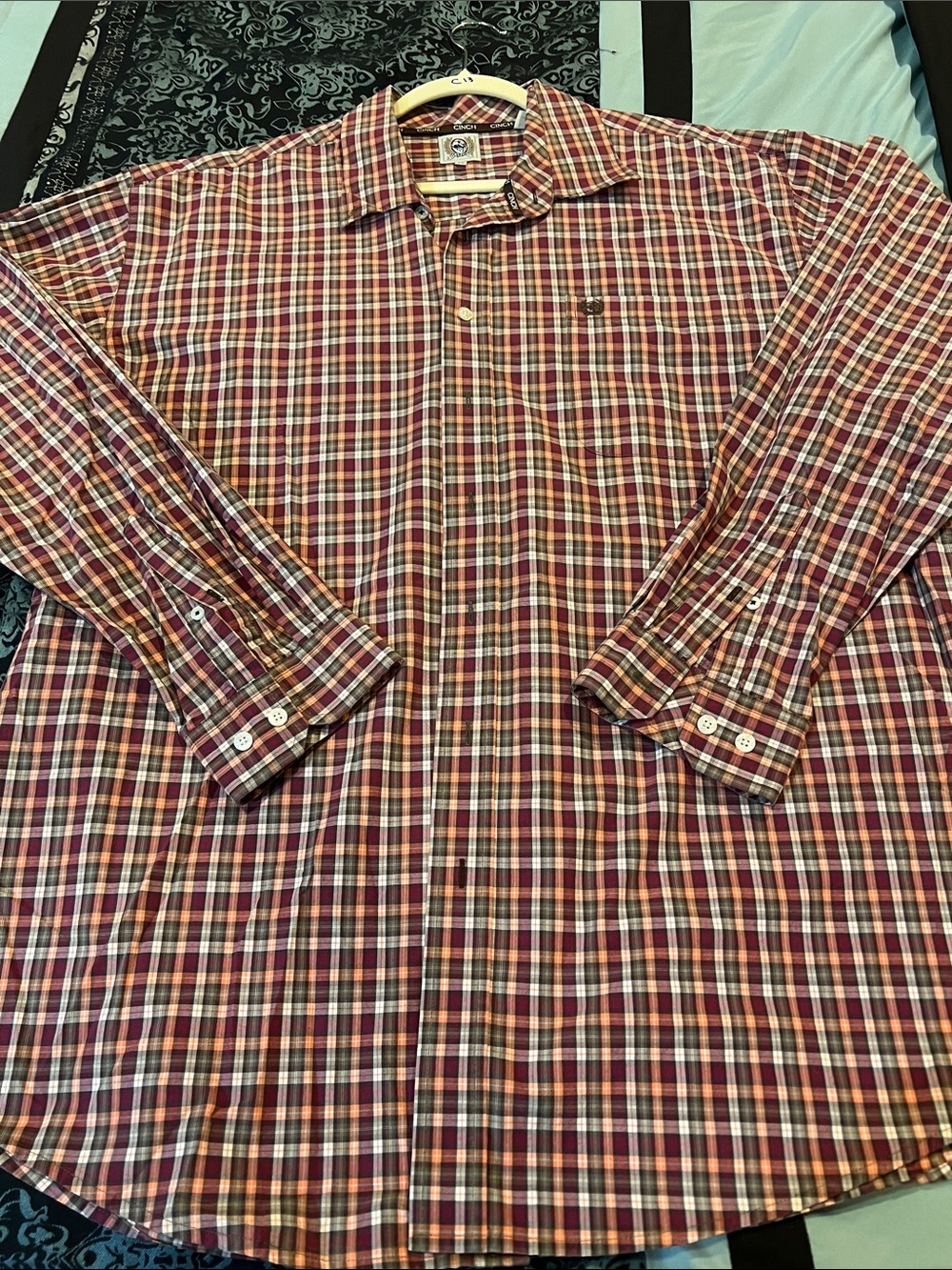 CINCH Men's Plaid Button-Down Shirt in Red and Brown